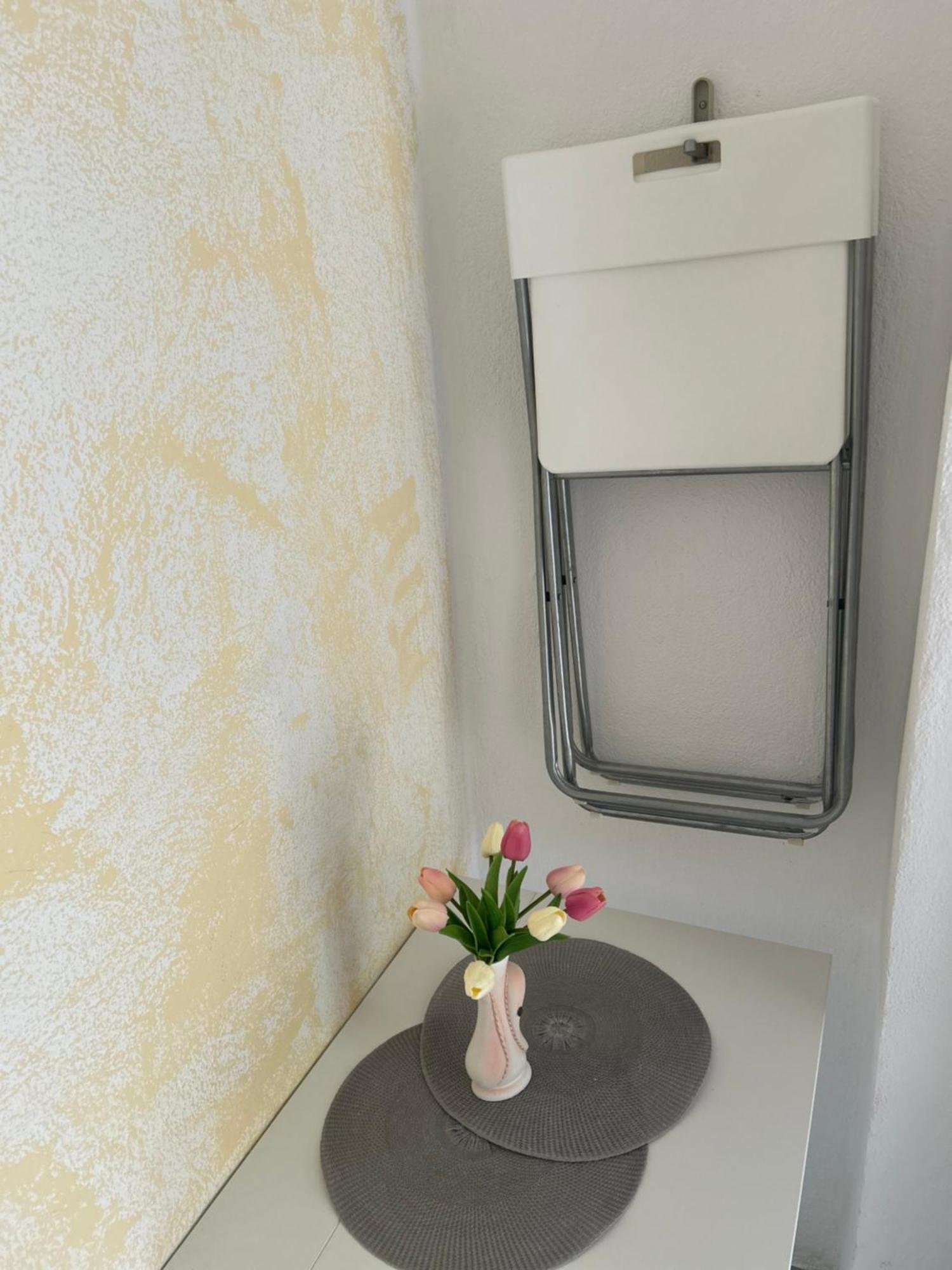 Hotel Soba Za Odmor P&E Kaštel Štafilić Esterno foto